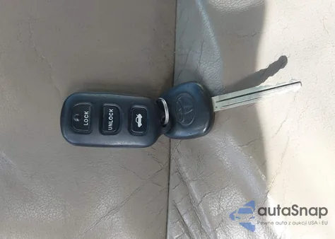 2003 Toyota Camry Xle V6 z USA, uszkodzony, nr VIN 4T1BF30KX3U557324